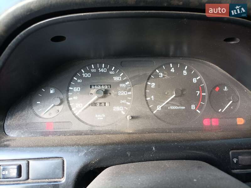 Седан Nissan Maxima 1997 в Запоріжжі