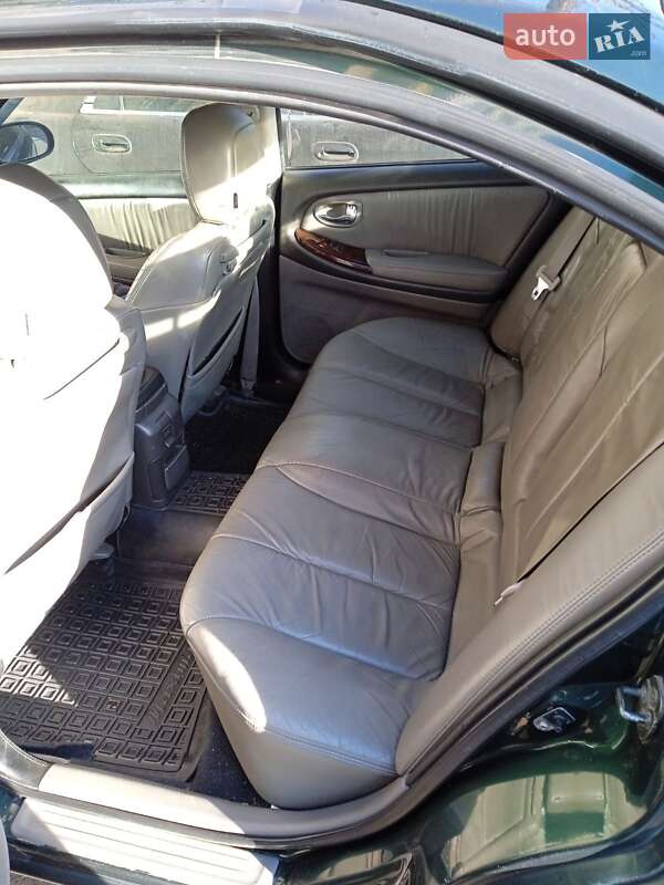 Седан Nissan Maxima 2000 в Одессе