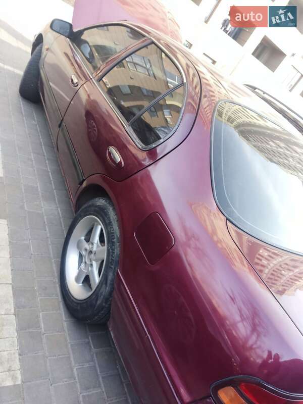 Седан Nissan Maxima 1995 в Одессе