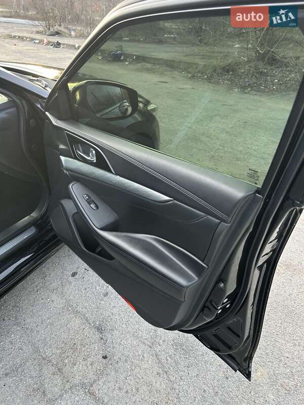 Седан Nissan Maxima 2016 в Днепре