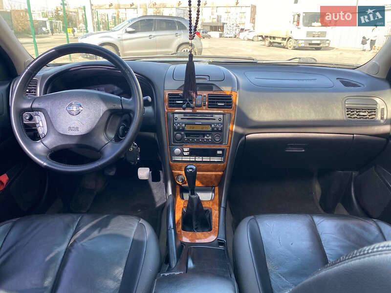 Седан Nissan Maxima 2005 в Павлограде