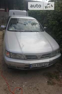 Седан Nissan Maxima 1999 в Киеве