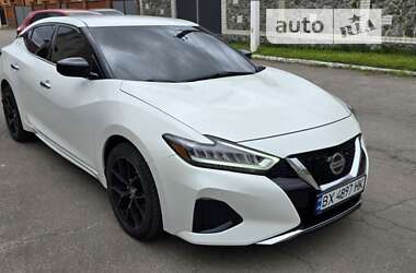 Седан Nissan Maxima 2019 в Киеве