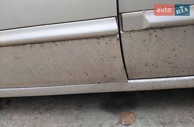 Седан Nissan Maxima 1991 в Славянске