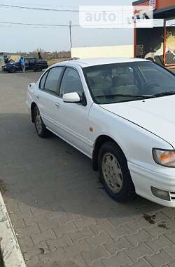 Седан Nissan Maxima 1998 в Одесі