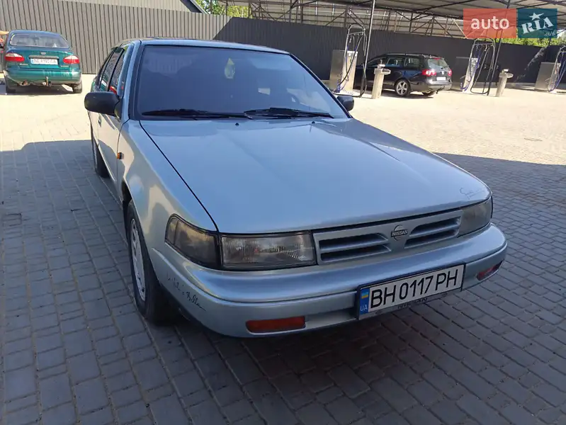 Nissan Maxima 1990