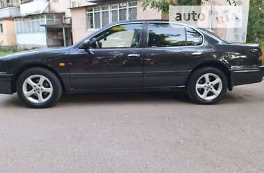 Седан Nissan Maxima 1995 в Одесі