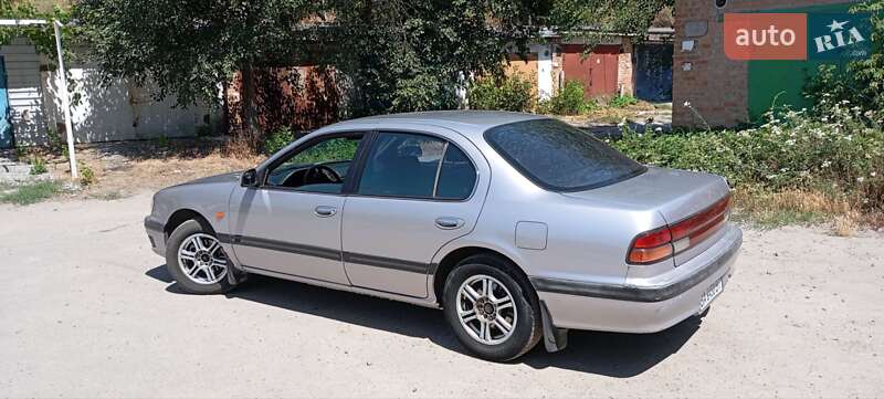 Седан Nissan Maxima 1995 в 