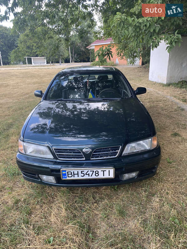 Седан Nissan Maxima 1998 в Балте
