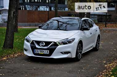 Седан Nissan Maxima 2015 в Киеве