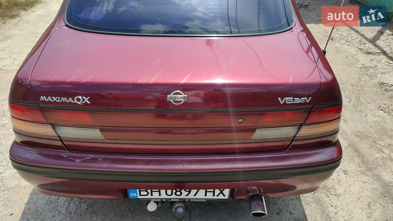Седан Nissan Maxima 1996 в Одессе