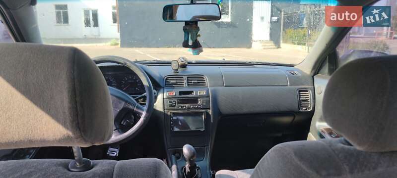 Седан Nissan Maxima 1998 в Килии фото 11 Седан Nissan Maxima 1998 в Килии