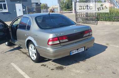 Седан Nissan Maxima 1998 в Кілії