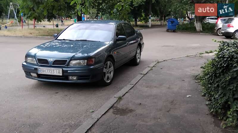Седан Nissan Maxima 1997 в Одесі