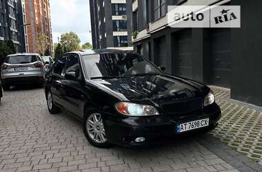 Седан Nissan Maxima 2002 в Івано-Франківську