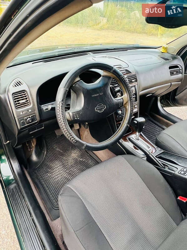 Седан Nissan Maxima 2002 в Ивановке