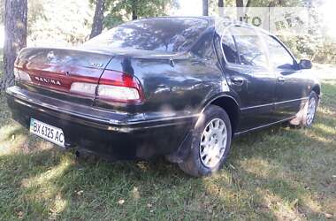 Седан Nissan Maxima 1998 в Староконстантинове