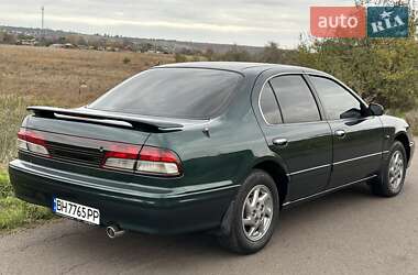 Седан Nissan Maxima 1998 в Одесі