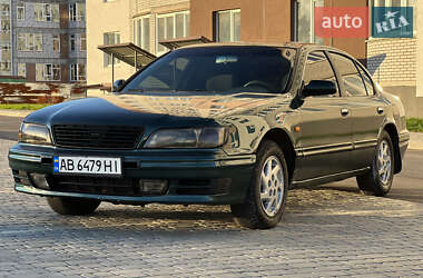 Седан Nissan Maxima 1998 в Вінниці