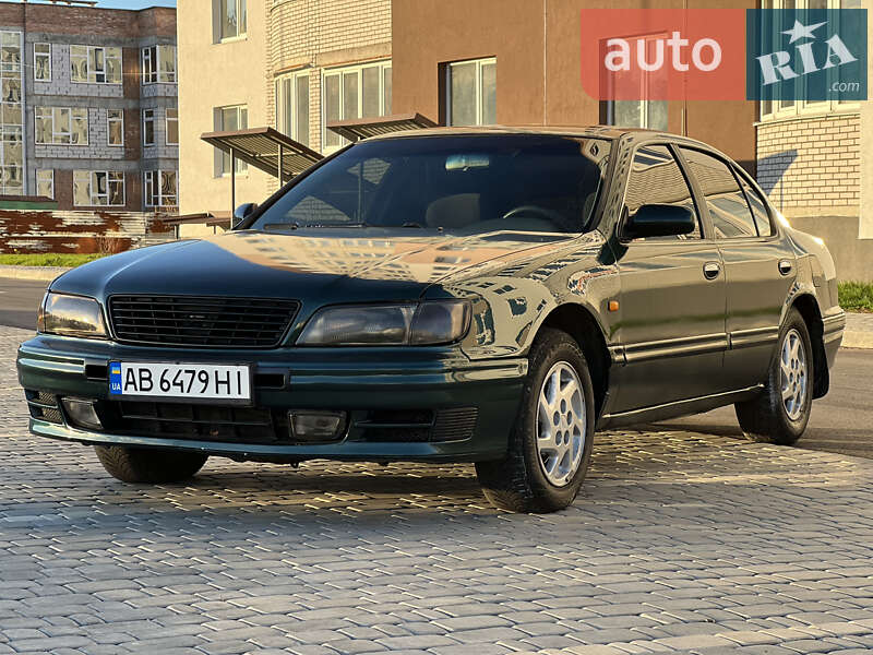 Седан Nissan Maxima 1998 в Вінниці