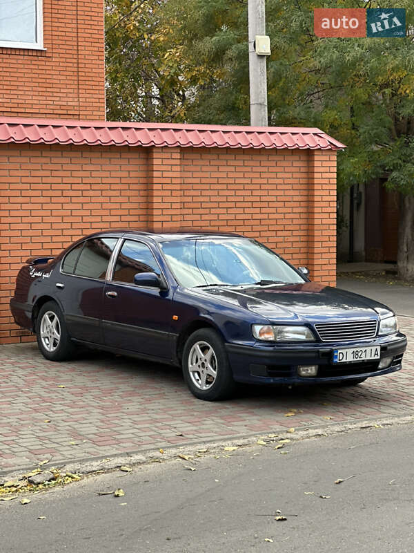 Седан Nissan Maxima 1995 в Одессе