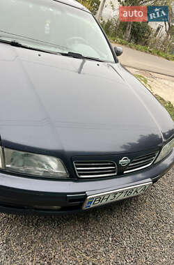 Седан Nissan Maxima 1999 в Одессе