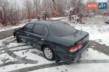 Седан Nissan Maxima 1998 в 