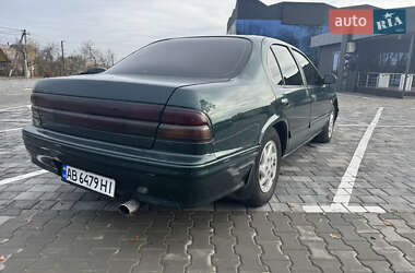 Седан Nissan Maxima 1998 в Виннице