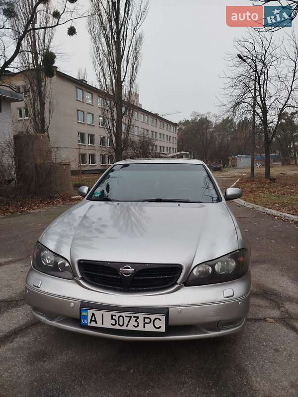 Седан Nissan Maxima 2002 в Киеве