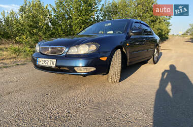 Седан Nissan Maxima 2000 в Первомайську