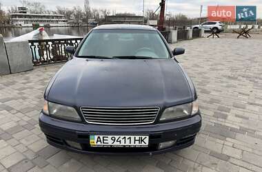 Седан Nissan Maxima 1998 в Дніпрі