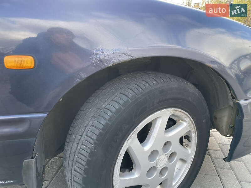 Седан Nissan Maxima 1998 в Днепре