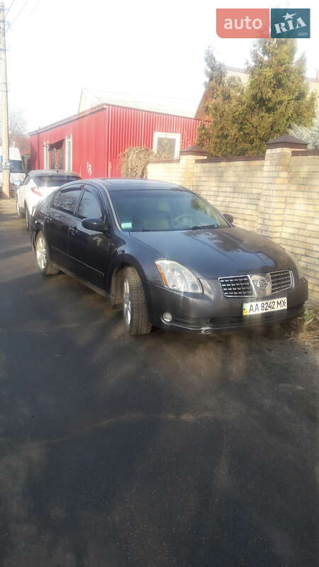 Седан Nissan Maxima 2005 в Киеве