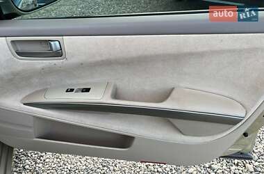 Седан Nissan Maxima 2004 в 