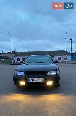 Седан Nissan Maxima 1996 в 