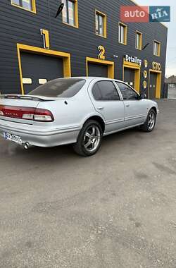 Седан Nissan Maxima 1995 в Харькове