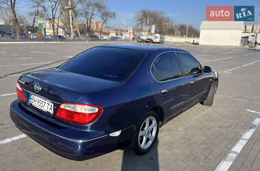 Седан Nissan Maxima 2000 в 