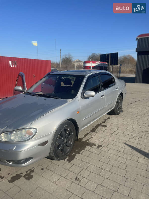 Седан Nissan Maxima 2001 в Бродах
