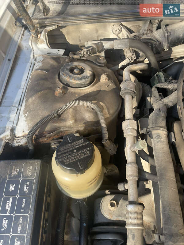 Седан Nissan Maxima 2001 в Бродах