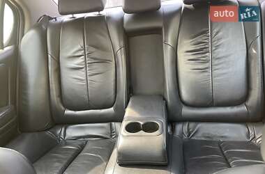 Седан Nissan Maxima 2001 в 