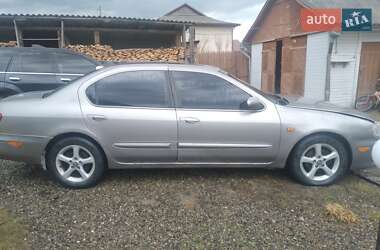 Седан Nissan Maxima 2000 в Івано-Франківську