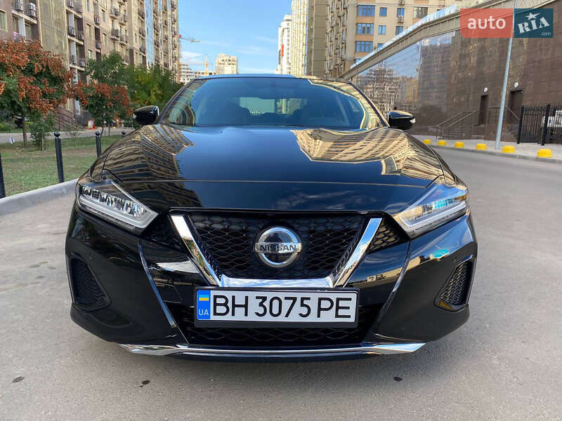 Седан Nissan Maxima 2019 в Одессе