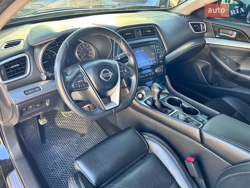 Седан Nissan Maxima 2017 в Одесі