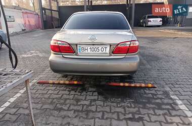Седан Nissan Maxima 2000 в 