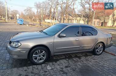 Седан Nissan Maxima 2000 в 