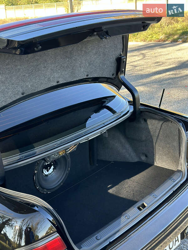 Седан Nissan Maxima 1996 в Белгороде-Днестровском