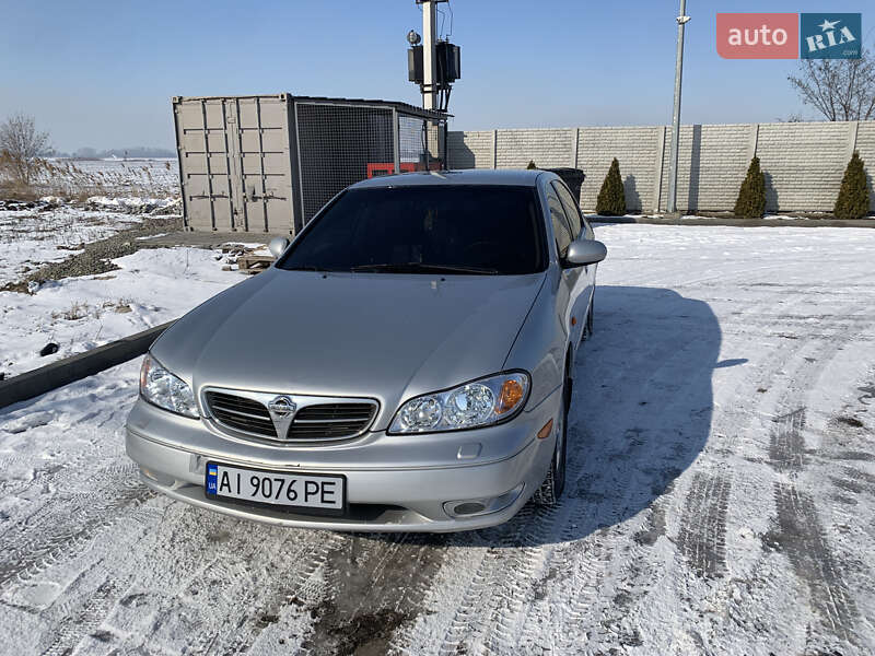 Седан Nissan Maxima 2001 в 