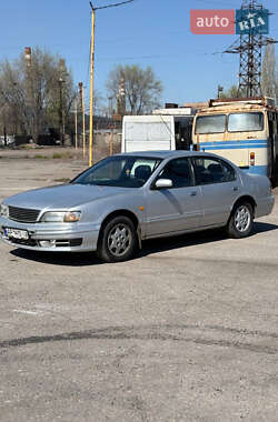 Седан Nissan Maxima 2000 в 