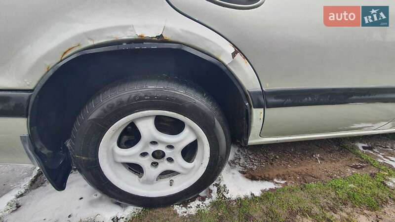 Седан Nissan Maxima 1996 в Верхней Сыроватке