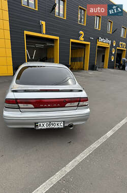 Седан Nissan Maxima 1995 в 